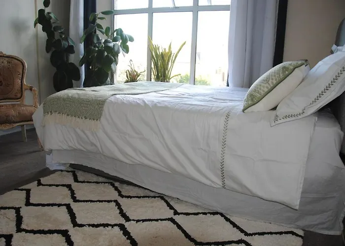 Cosy Flat Located On Town * Dublin